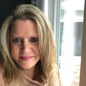 Meet your Posher, Cheryl